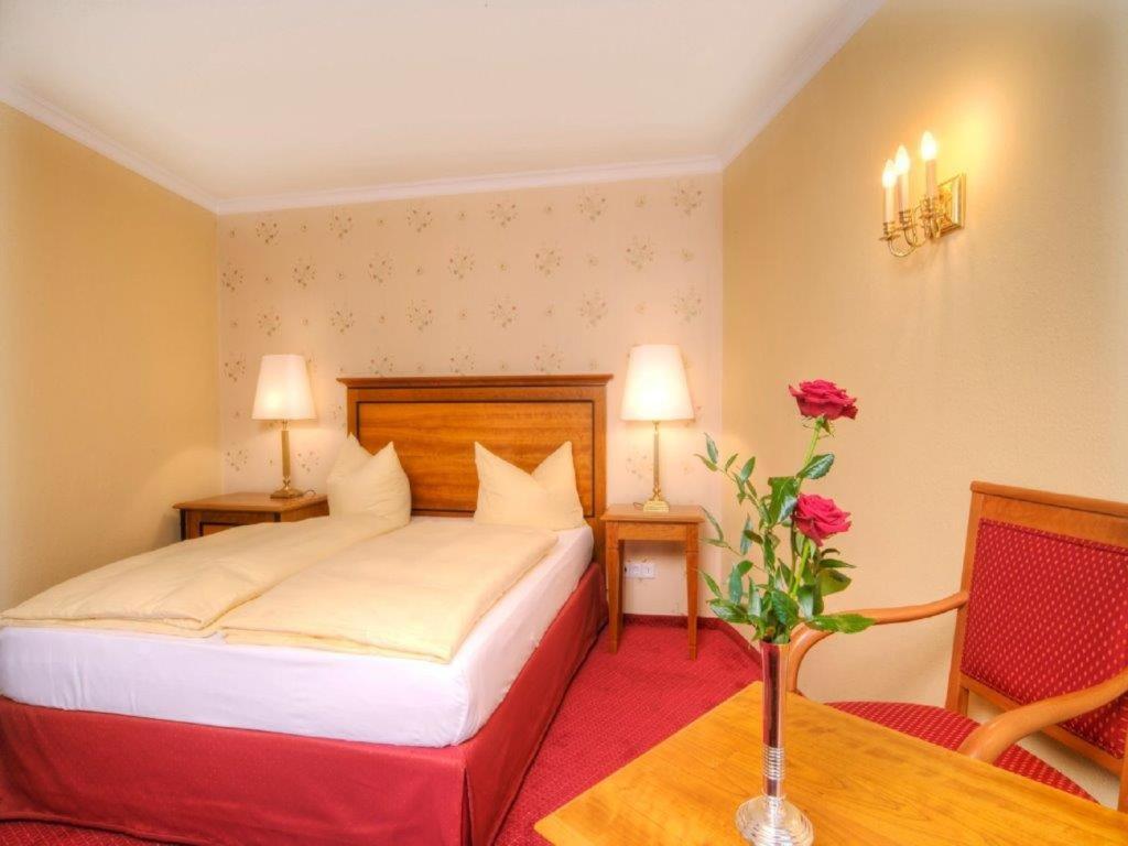 שווביש האל Trip Inn Hotel Der Adelshof מראה חיצוני תמונה